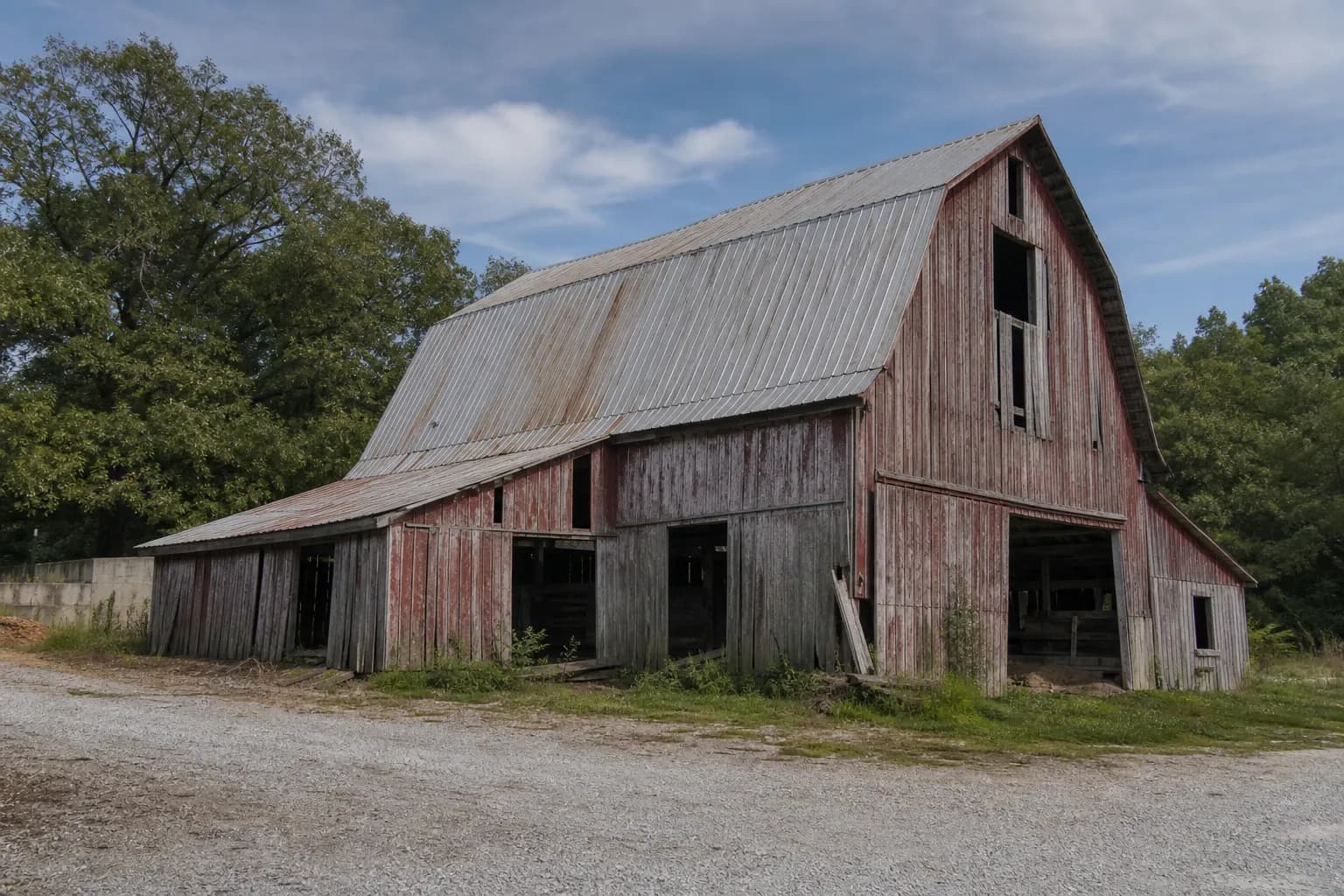 Barn Demolition Rural barn structure review for demolition planning in Warren County